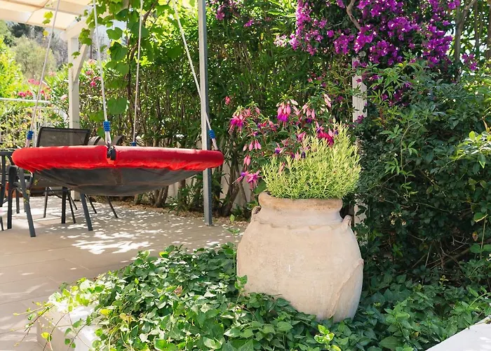 فيلة Upsidedown Villa. Amazing Views! *